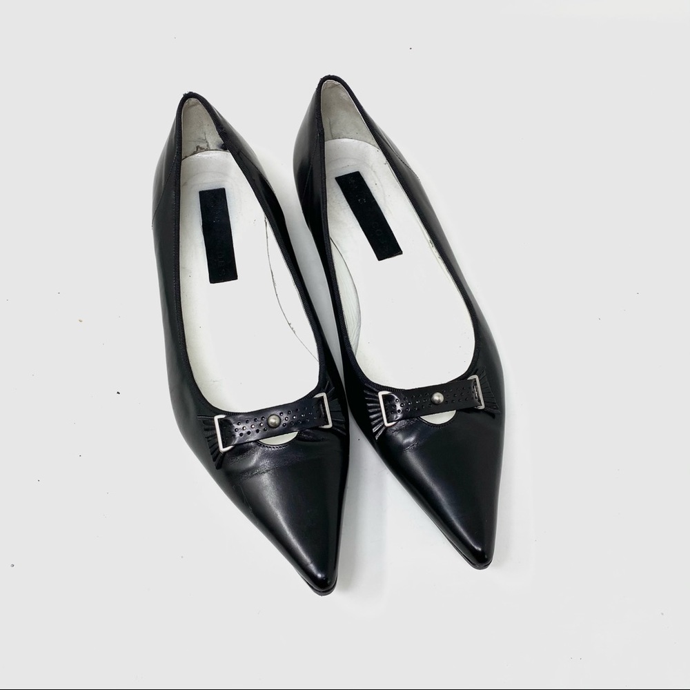Marc Jacobs black pointy toe leather flats 8.5 A7
